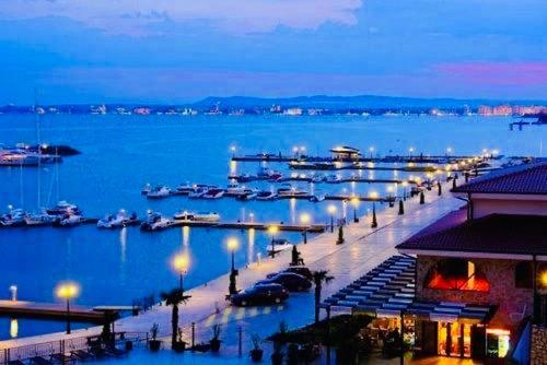Dolce Vita Sea View Apartment Sveti Vlas Exterior photo